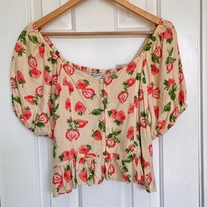 Arizona Jean Company Cream and Red Strawberry Patterned Puff Sleeve Blouse